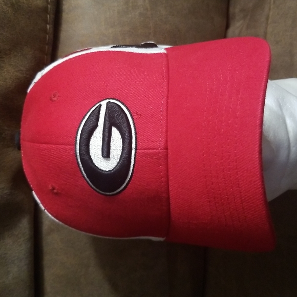 HAT - Picture 2 of 5